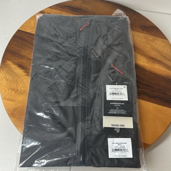 Outdoor Research OR Men's XL Helium Rain Ultralight Jacket Storm Black NWT. - Picture 3 of 5